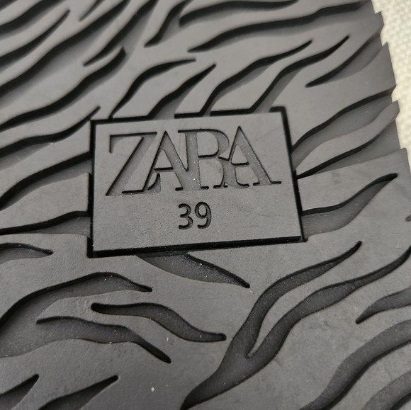 Zara black patent cross strap slingback open toe sandals - Picture 11 of 12